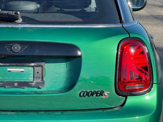 used 2023 MINI Hardtop car, priced at $26,990