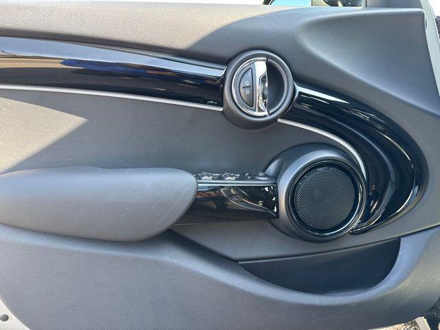 used 2023 MINI Hardtop car, priced at $25,990