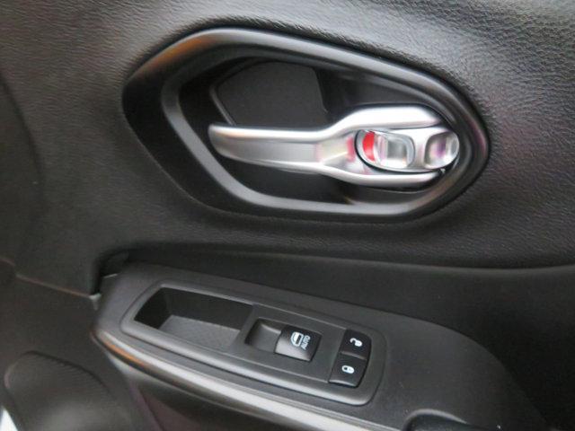 used 2020 Jeep Cherokee car, priced at $19,991