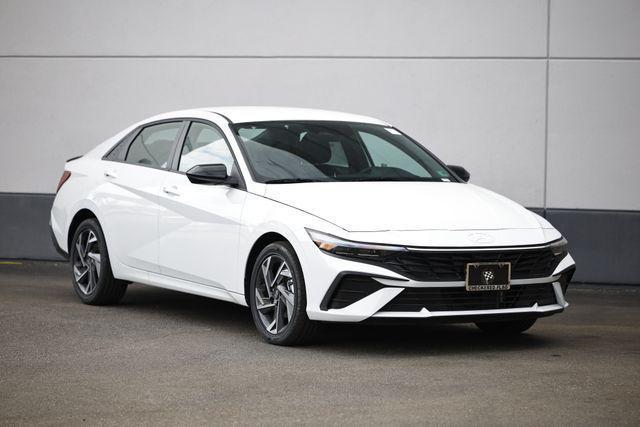 new 2025 Hyundai ELANTRA HEV car, priced at $29,685