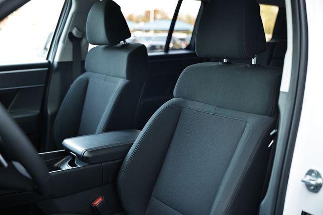 used 2024 Hyundai Santa Fe car, priced at $28,566