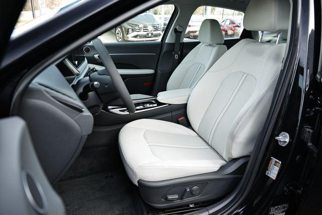 used 2023 Hyundai Sonata car, priced at $23,217