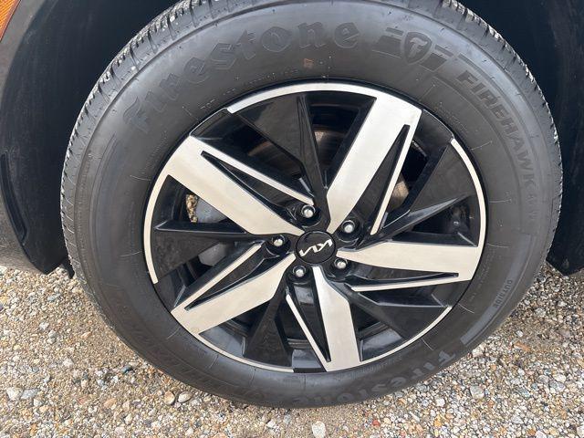 used 2022 Kia Sorento car, priced at $23,580