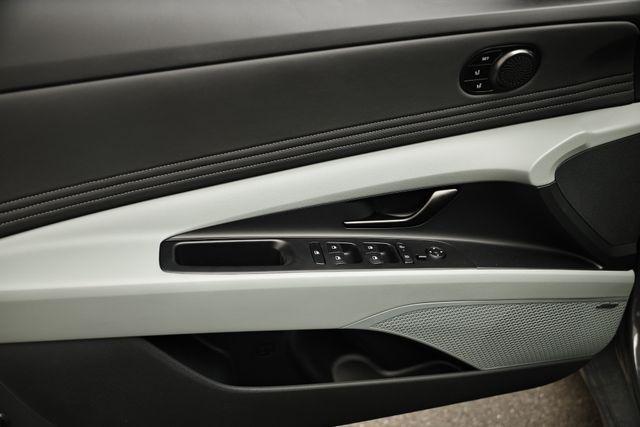 new 2025 Hyundai ELANTRA HEV car, priced at $32,065