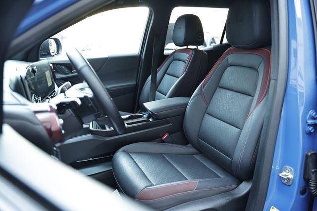 used 2025 Chevrolet Equinox car, priced at $29,135