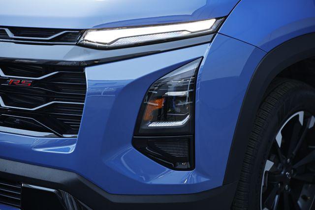 used 2025 Chevrolet Equinox car, priced at $29,135