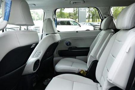 new 2026 Hyundai Palisade Hybrid car, priced at $61,555