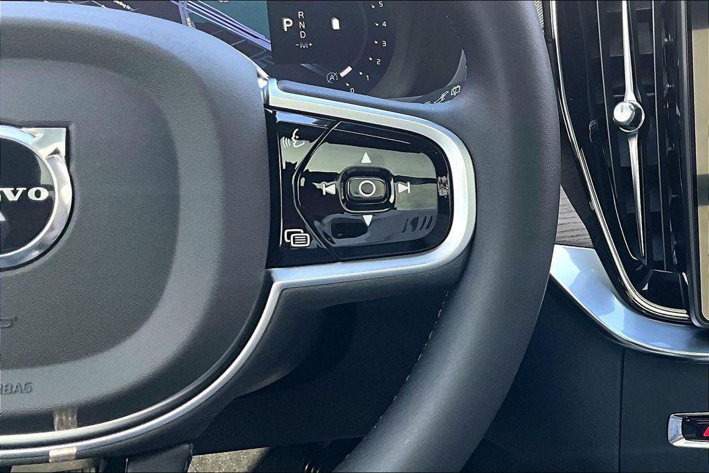 new 2026 Volvo XC90 car, priced at $71,945