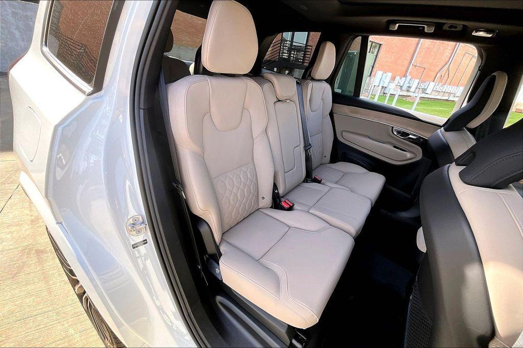 new 2026 Volvo XC90 car, priced at $68,625