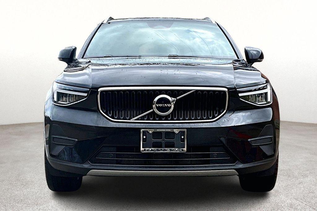 used 2023 Volvo XC40 car, priced at $28,287