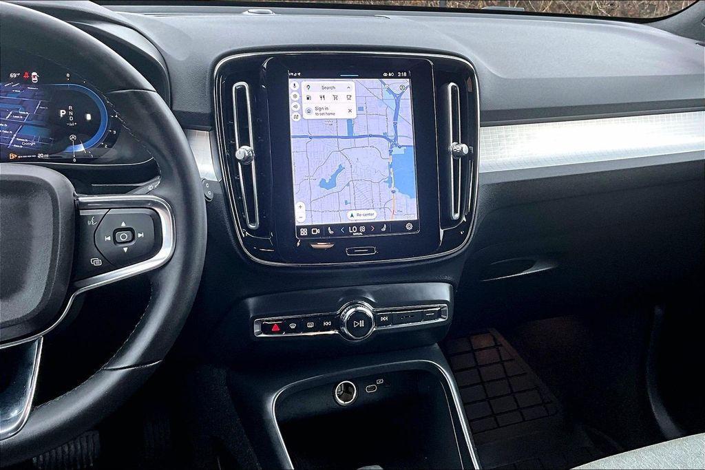 used 2023 Volvo XC40 car, priced at $28,287