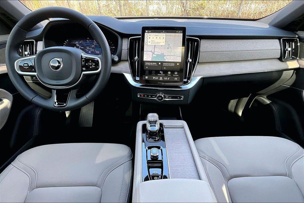 new 2026 Volvo XC90 Plug-In Hybrid car, priced at $75,345