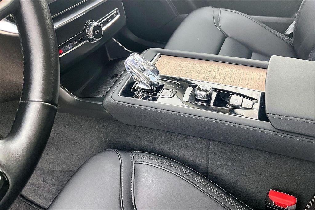 used 2025 Volvo XC90 car, priced at $47,867