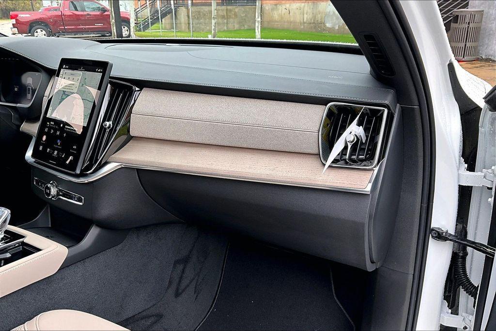 new 2026 Volvo XC90 car, priced at $63,545