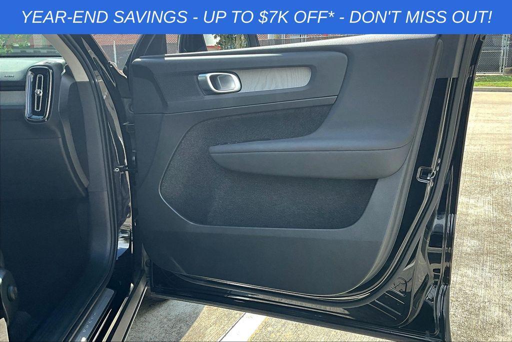 used 2025 Volvo XC40 car, priced at $37,500