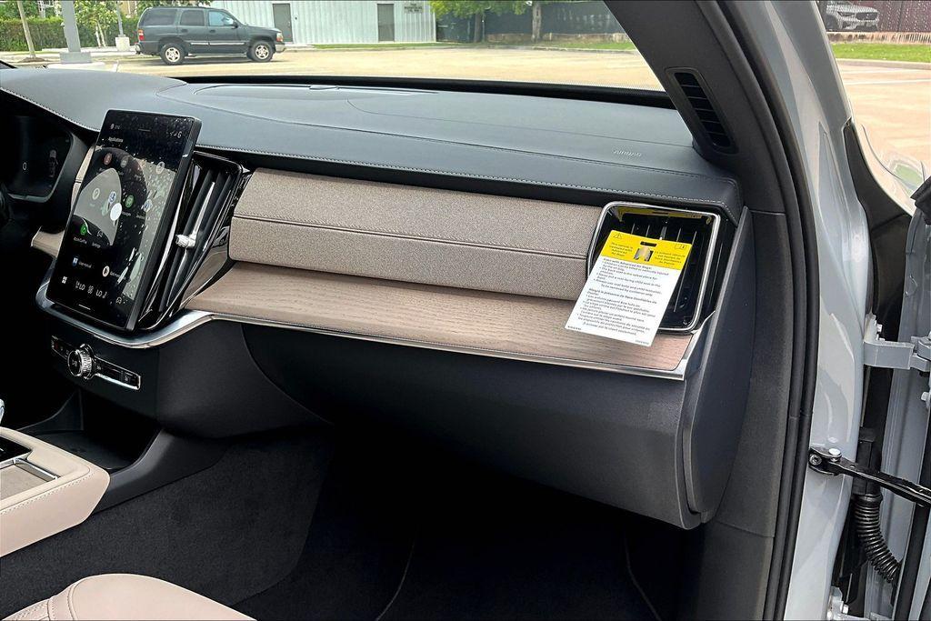 new 2026 Volvo XC90 car, priced at $67,025