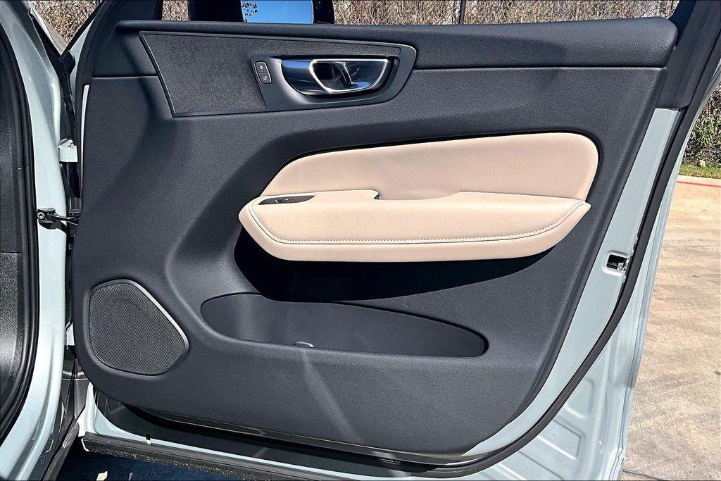 new 2026 Volvo XC60 car, priced at $54,605