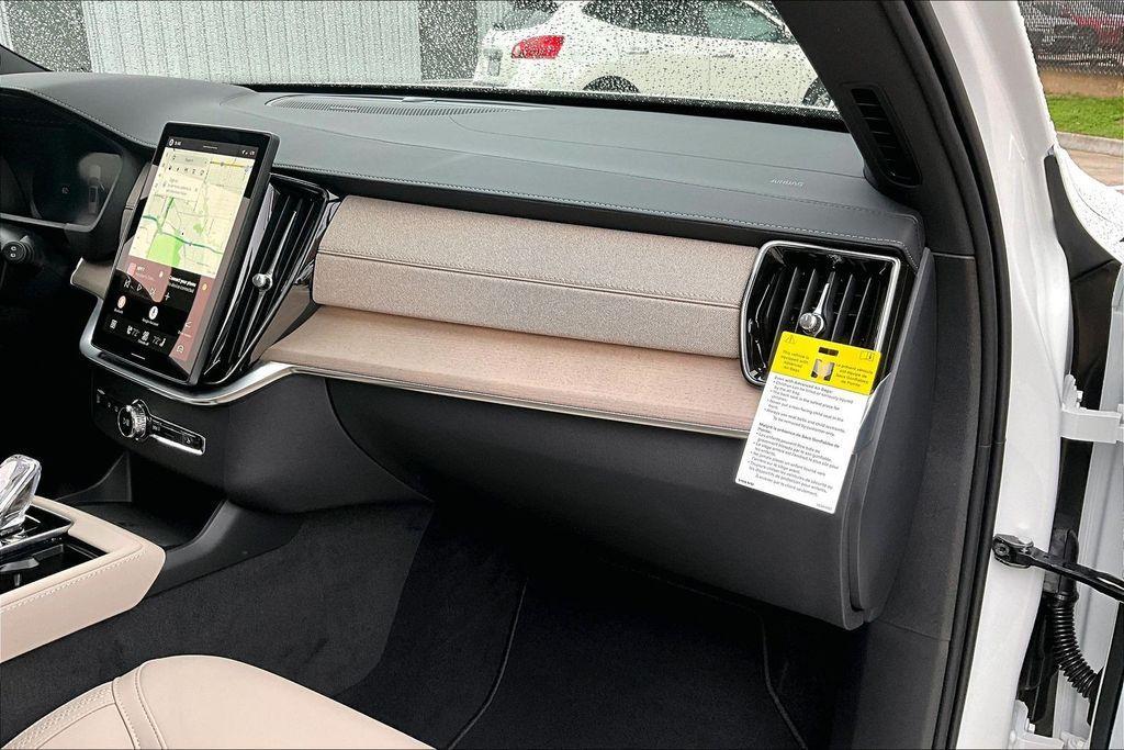 new 2026 Volvo XC90 Plug-In Hybrid car, priced at $81,770