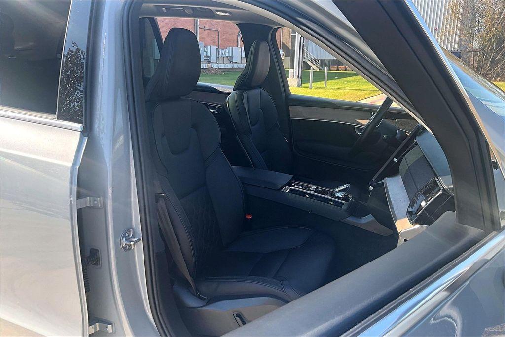 used 2025 Volvo XC90 car, priced at $48,058