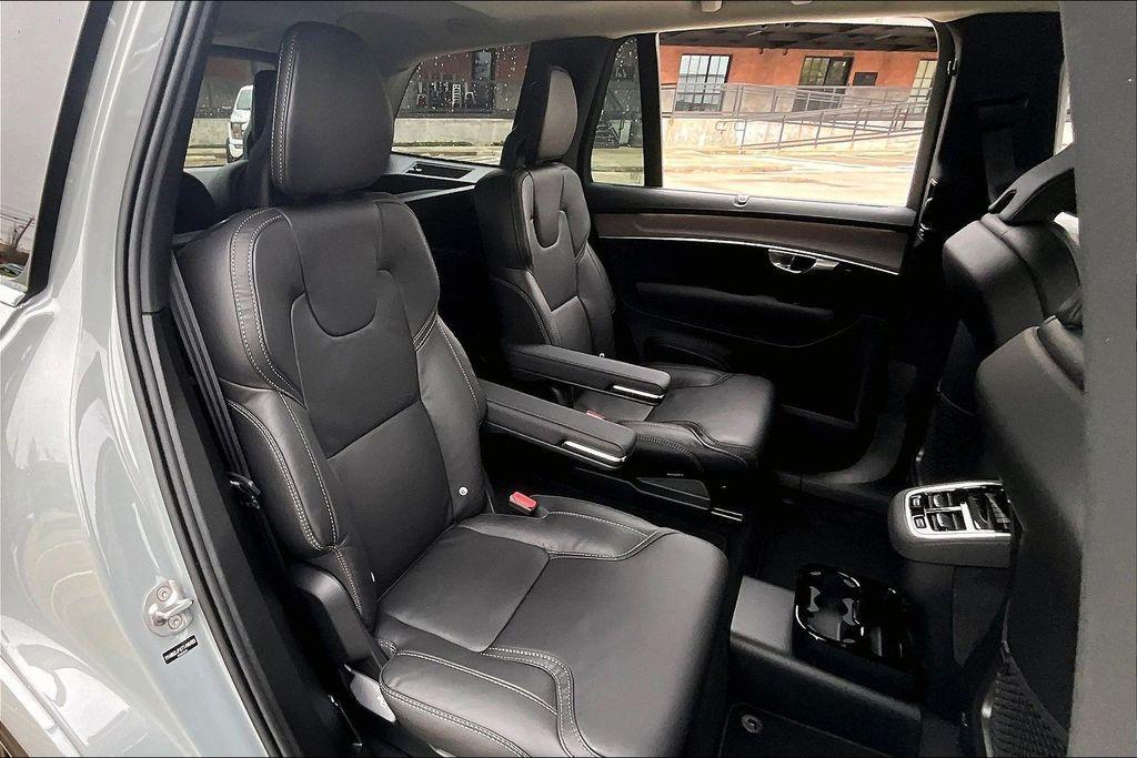 new 2026 Volvo XC90 car, priced at $75,430