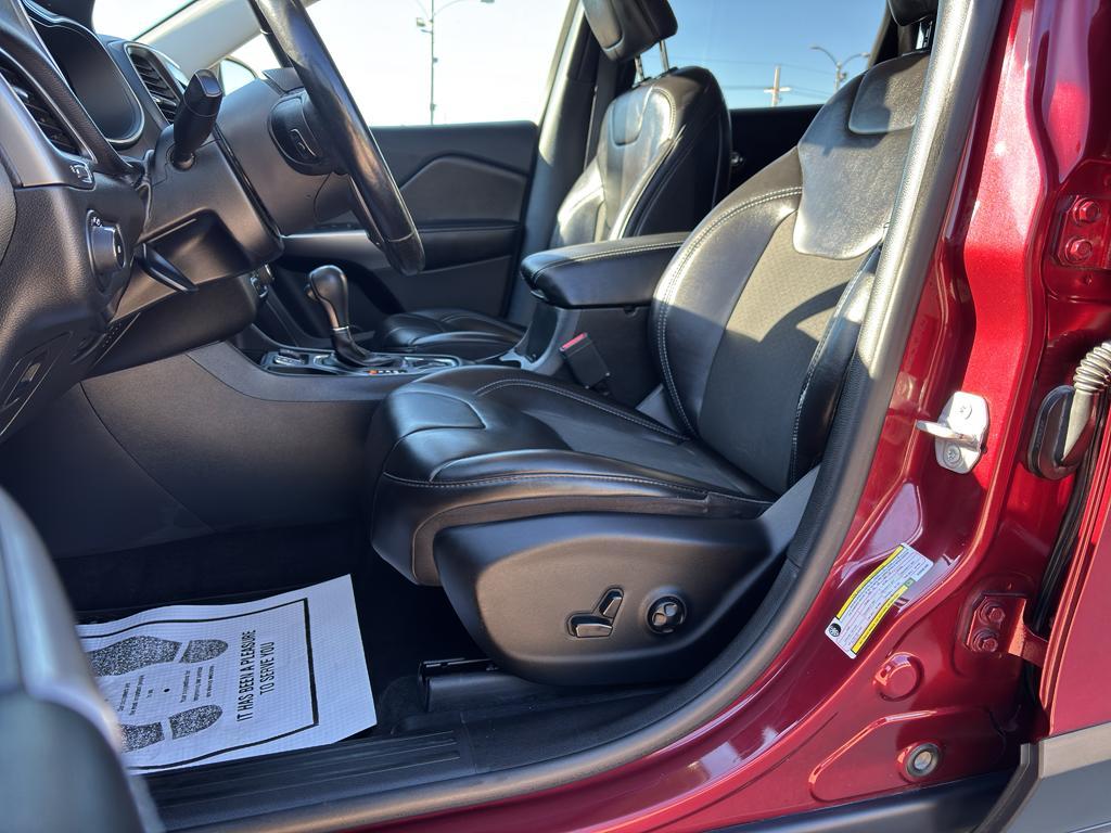 used 2019 Jeep Cherokee car, priced at $13,592