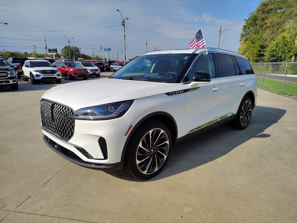 new 2025 Lincoln Aviator car, priced at $80,100