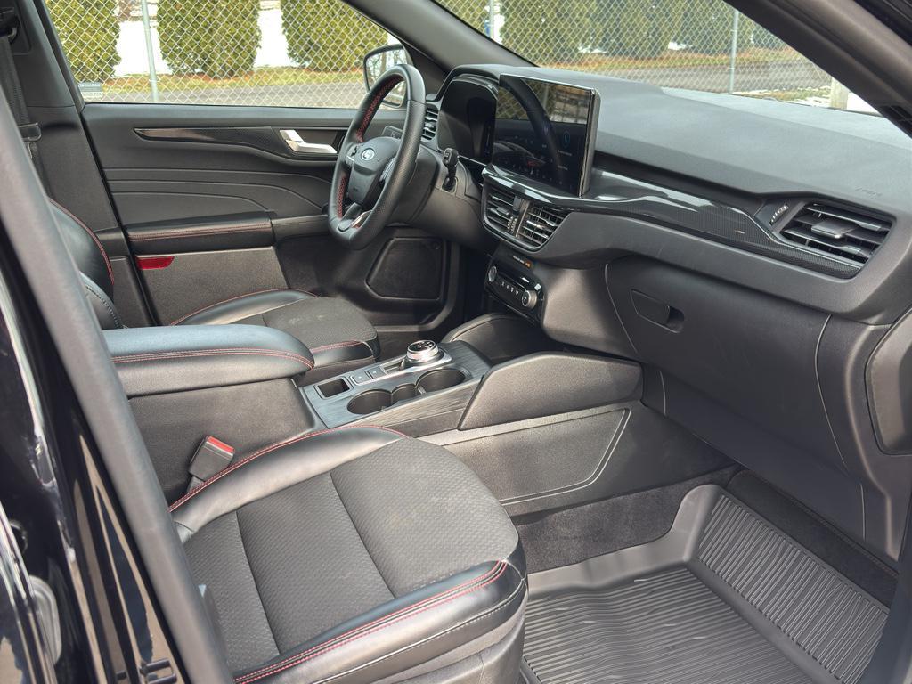 used 2023 Ford Escape car, priced at $24,992