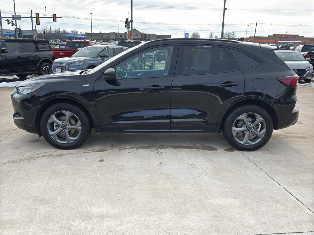 used 2023 Ford Escape car, priced at $24,992