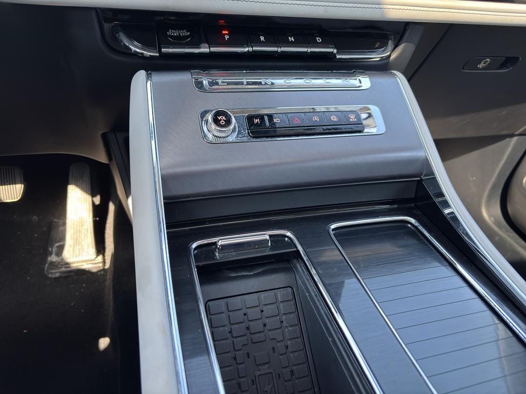 used 2025 Lincoln Aviator car, priced at $57,993