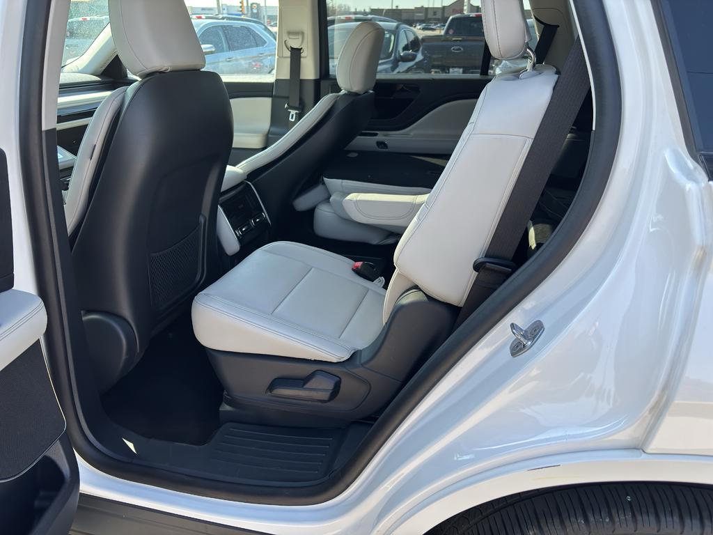 used 2025 Lincoln Aviator car, priced at $57,993