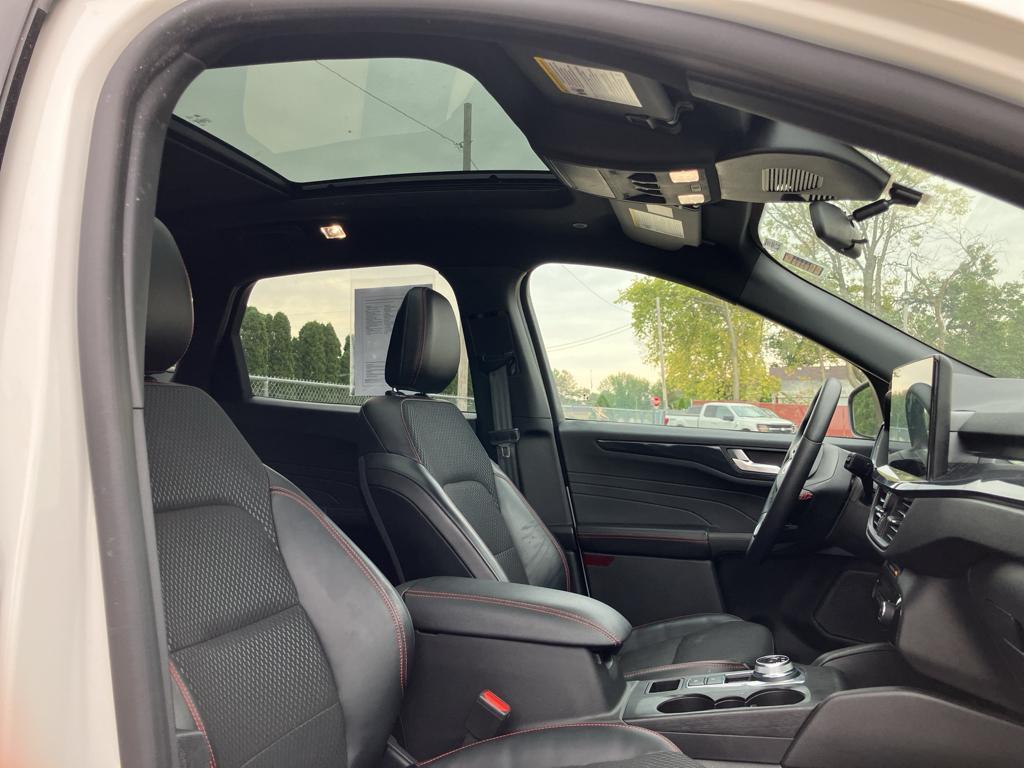 used 2024 Ford Escape car, priced at $29,651