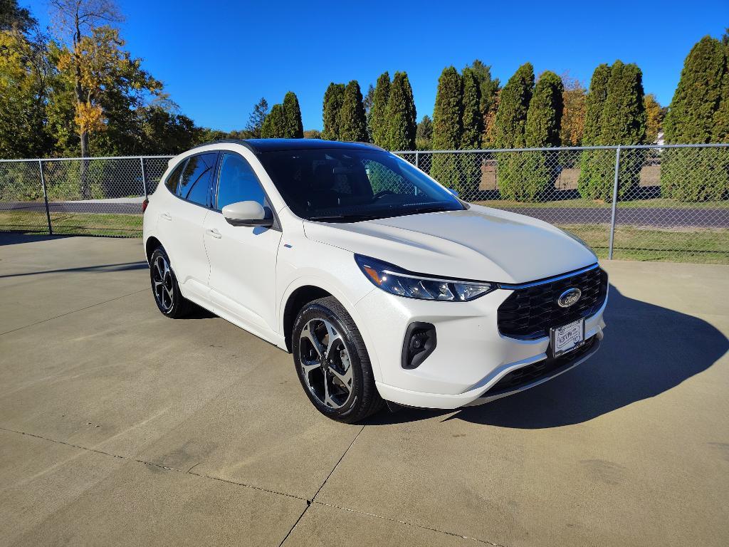 used 2024 Ford Escape car, priced at $29,651