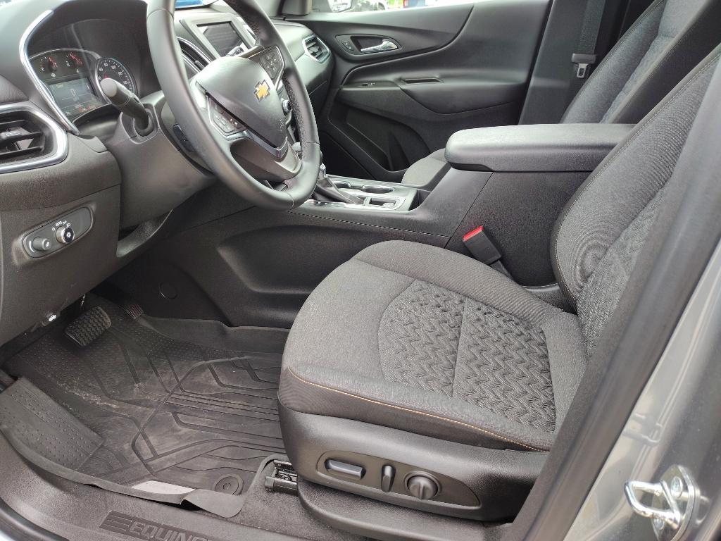 used 2024 Chevrolet Equinox car, priced at $25,993