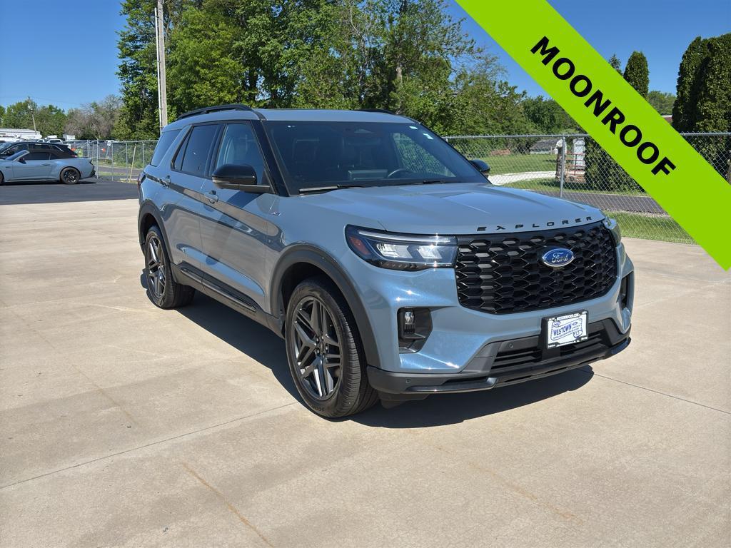 used 2025 Ford Explorer car, priced at $43,495
