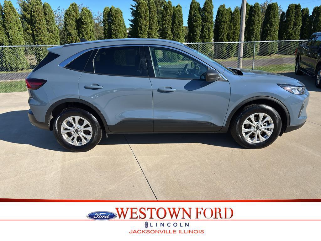 used 2023 Ford Escape car, priced at $25,991