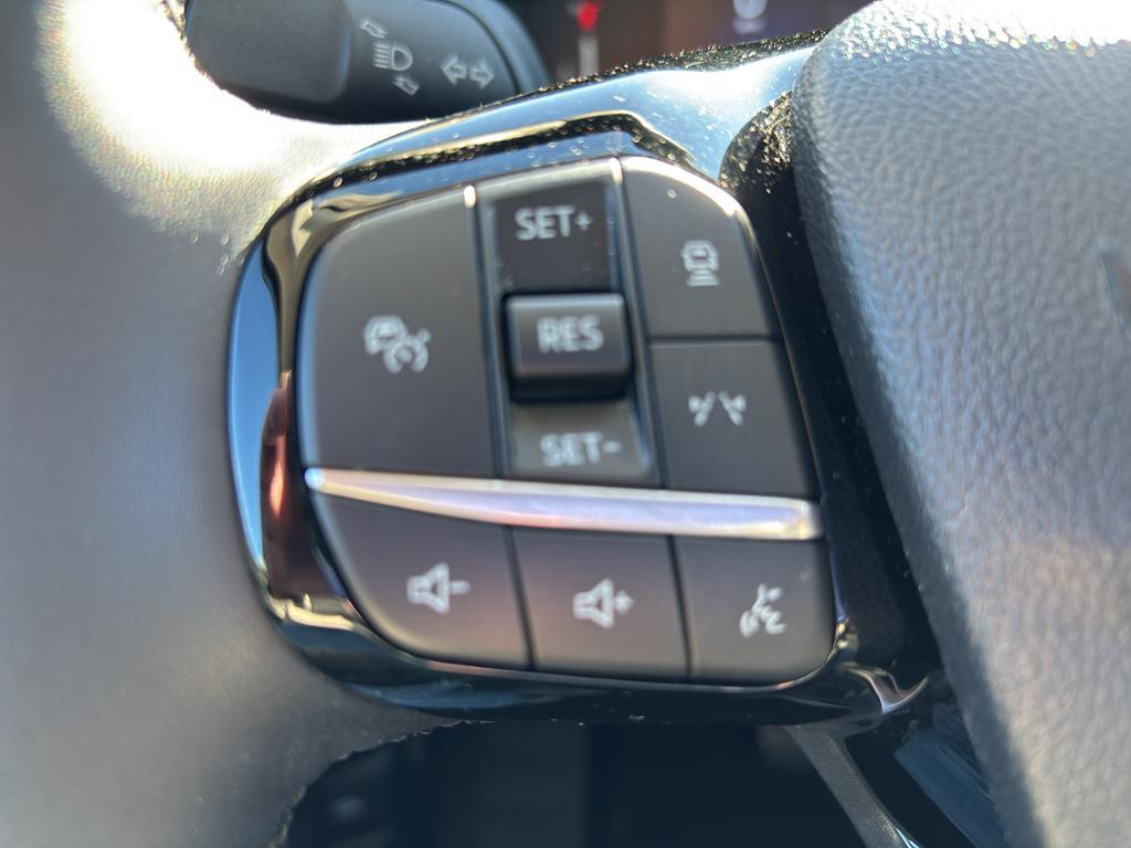 used 2023 Ford Escape car, priced at $25,991