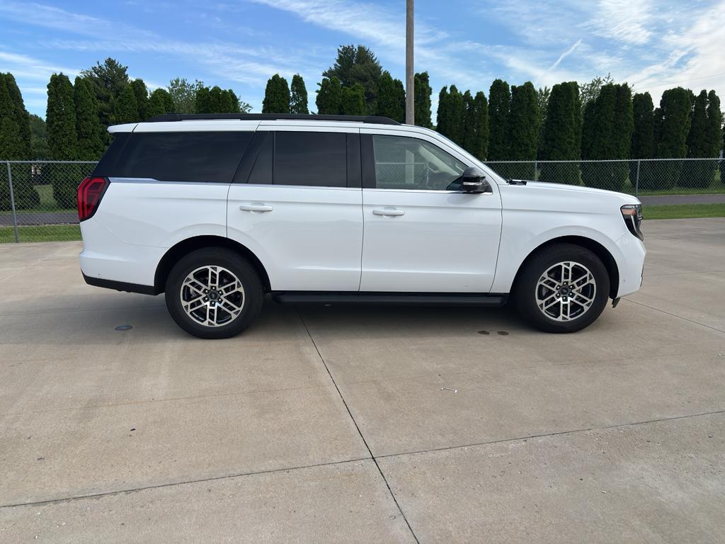 used 2025 Ford Expedition car, priced at $59,995