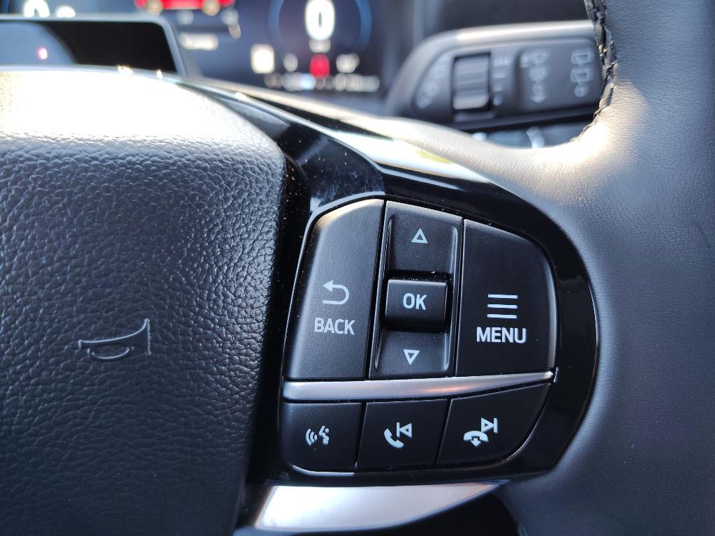 used 2025 Ford Explorer car