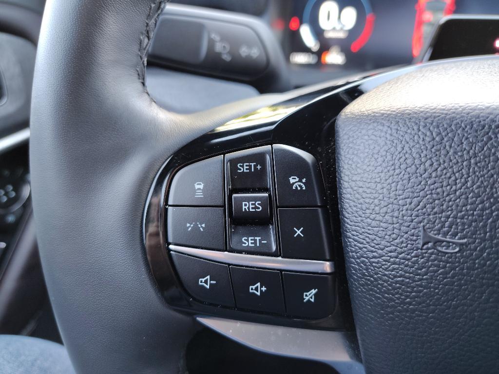 used 2025 Ford Explorer car