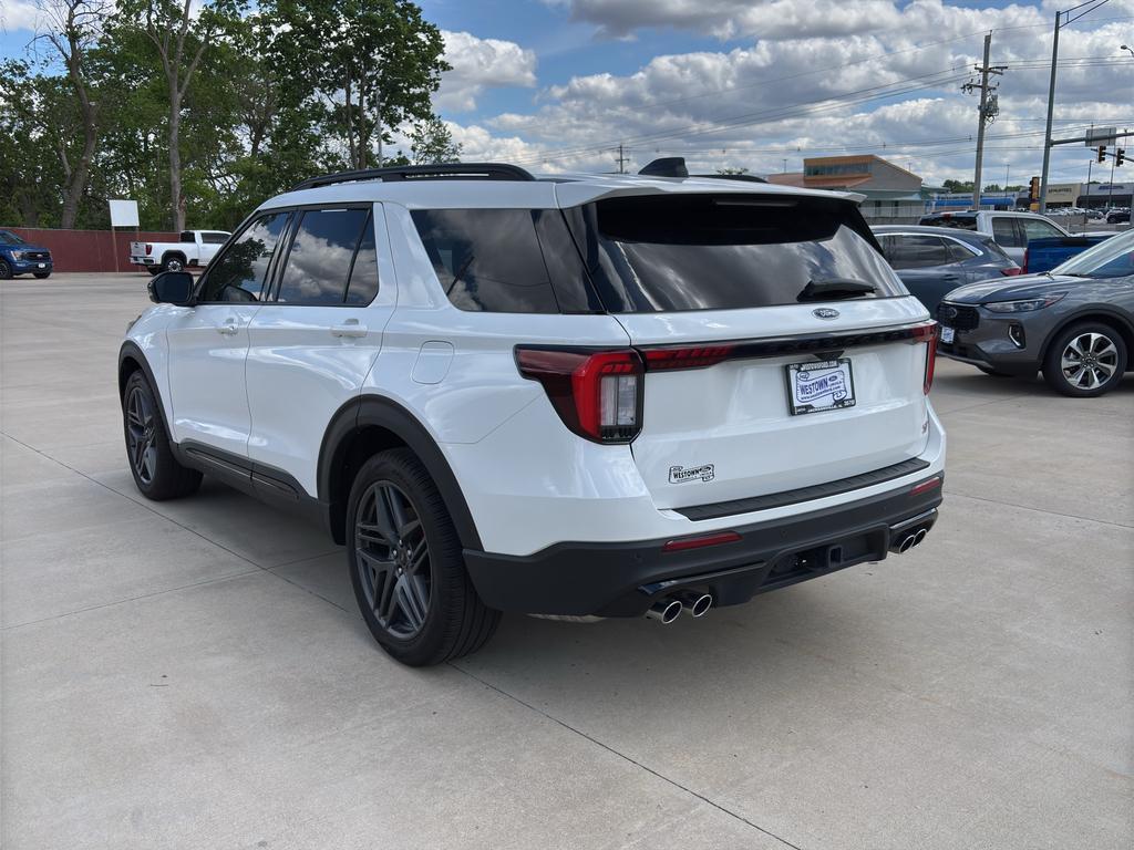 used 2025 Ford Explorer car, priced at $51,994