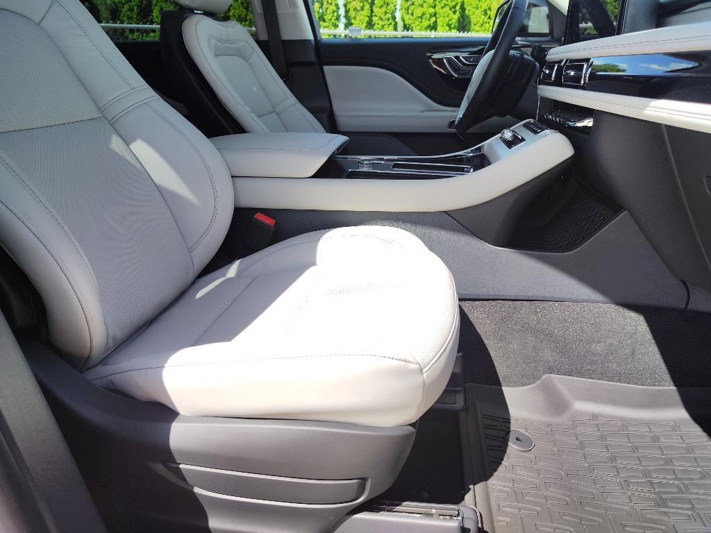 new 2025 Lincoln Aviator car, priced at $77,165