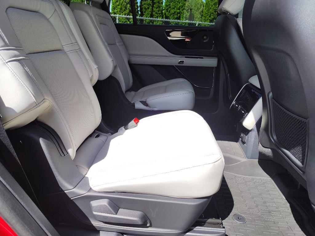 new 2025 Lincoln Aviator car, priced at $77,165