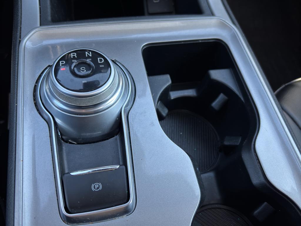 used 2024 Ford Edge car, priced at $28,593