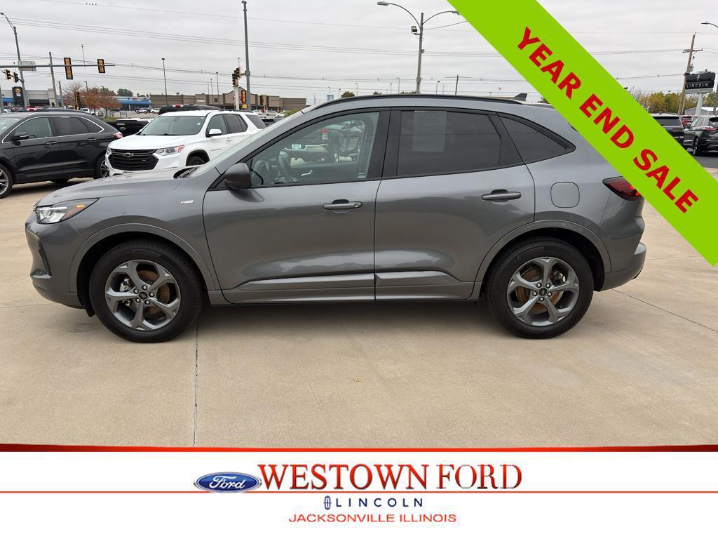 used 2023 Ford Escape car, priced at $25,672