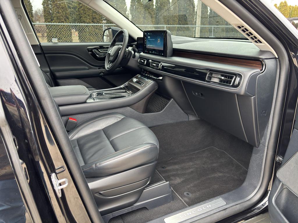 used 2025 Lincoln Aviator car, priced at $63,331