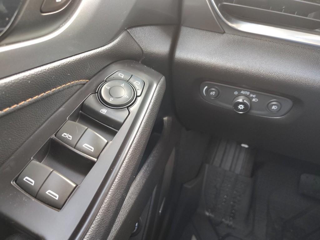 used 2019 Chevrolet Traverse car, priced at $21,592