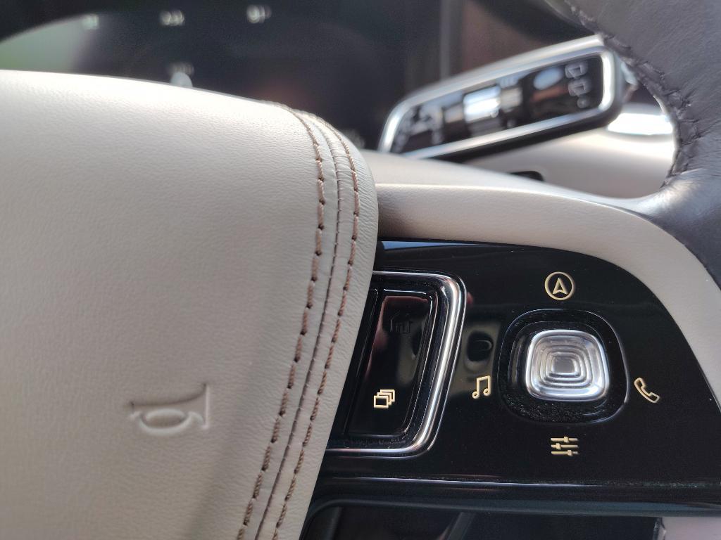 used 2020 Lincoln Aviator car, priced at $29,991