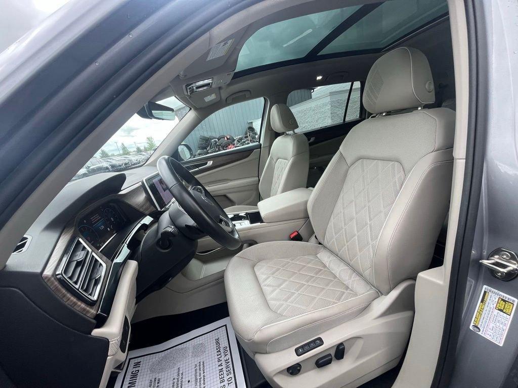 used 2025 Volkswagen Atlas car, priced at $44,991