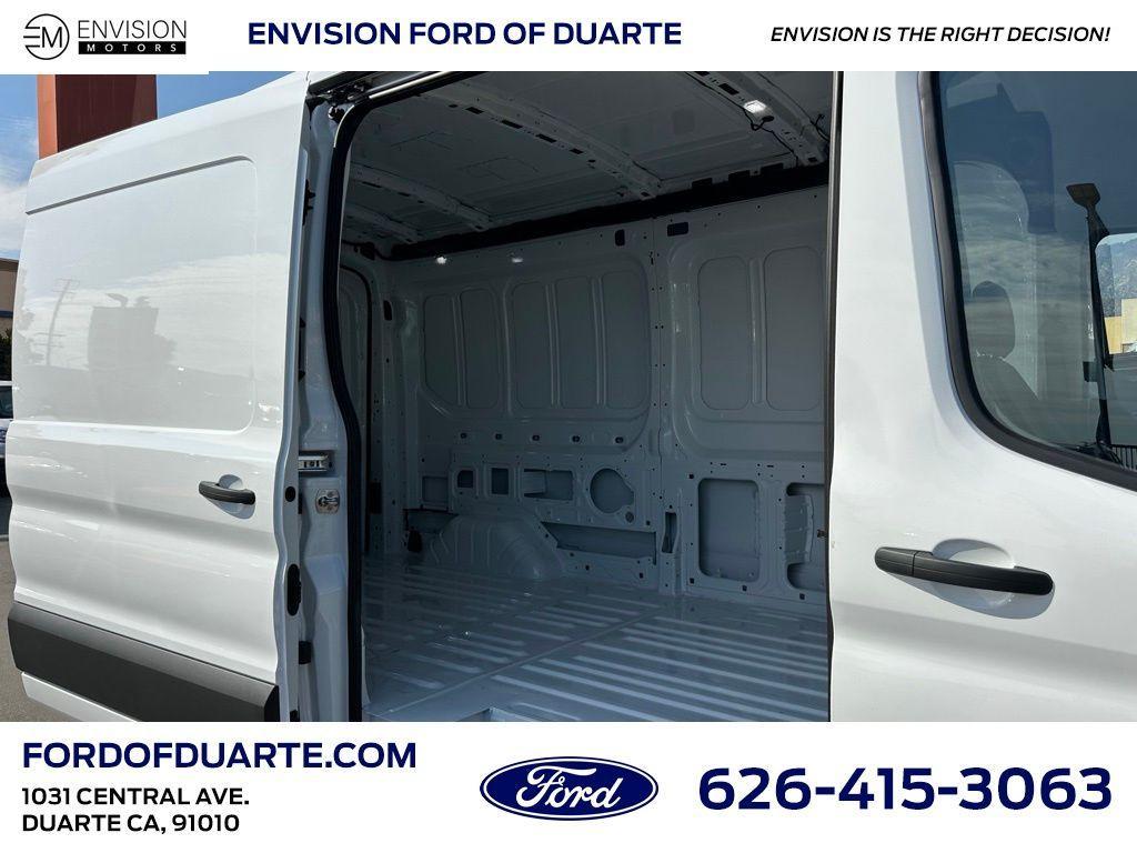 new 2026 Ford Transit-250 car