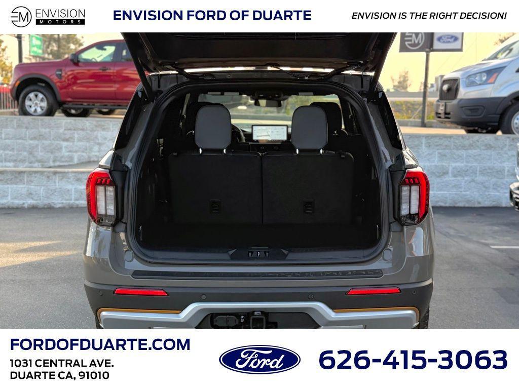 new 2026 Ford Explorer car